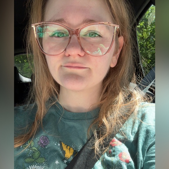 Meet your Posher, Daqri - Picture 1 of 1